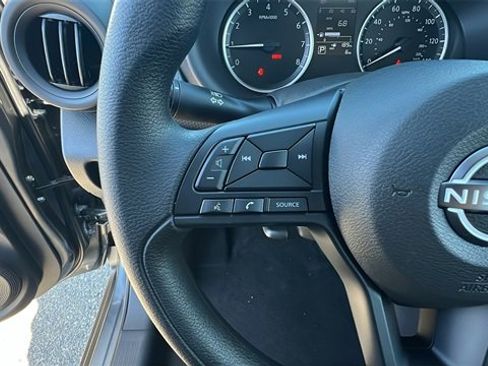 New 2025 Nissan Kicks Play S image 26