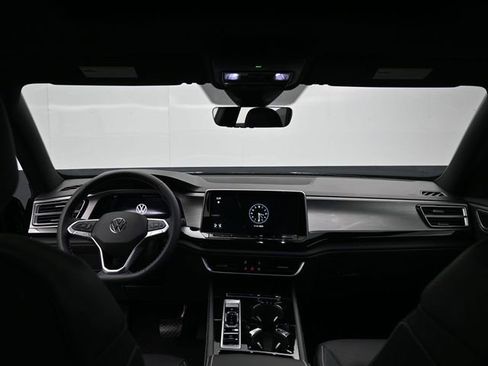 New 2026 Volkswagen Atlas Cross Sport SE AWD/4WD image 10