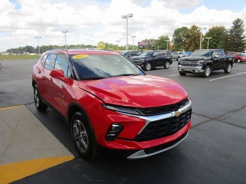 Certified 2023 Chevrolet Blazer LT w/ Convenience Package image 8