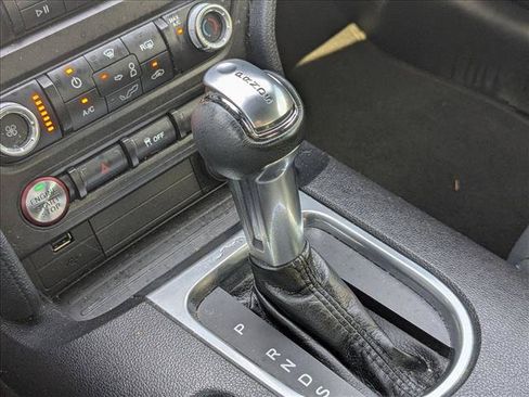 Used 2019 Ford Mustang Coupe RWD image 9