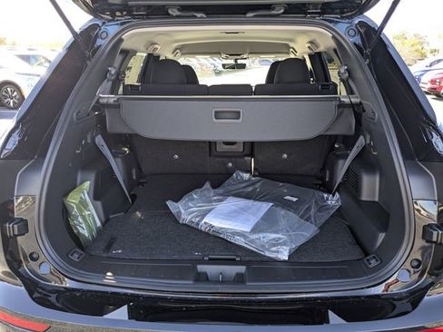 New 2025 Mitsubishi Outlander ES FWD image 12