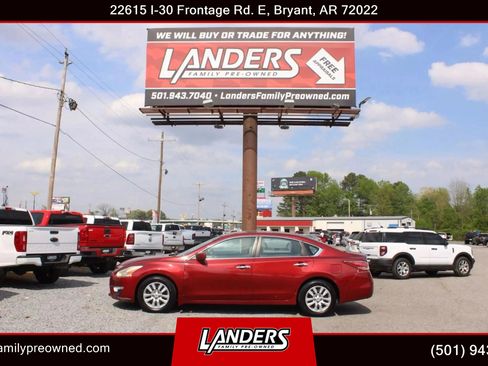 Used 2014 Nissan Altima 2.5 S w/ Display Audio Package image 1