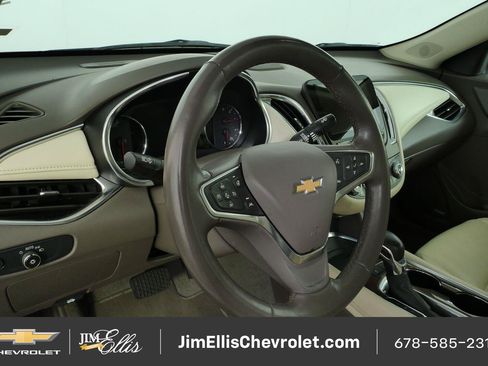 Certified 2024 Chevrolet Malibu LT FWD image 4