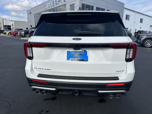 Certified 2025 Ford Explorer Platinum w/ Ultimate Package image 4