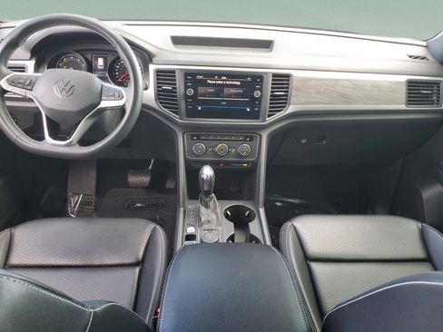 Used 2021 Volkswagen Atlas Cross Sport SE w/ Panoramic Sunroof Package image 14