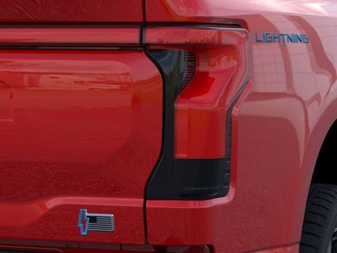 New 2023 Ford F150 Lightning Platinum image 43