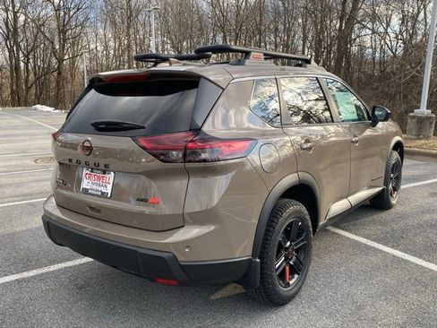New 2025 Nissan Rogue SV image 8