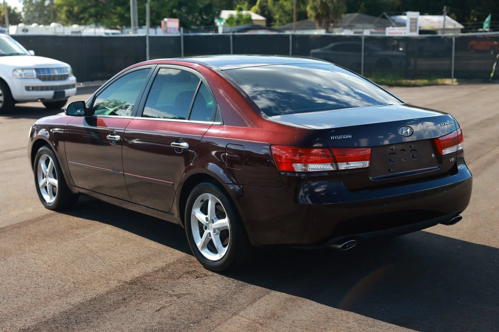 Used 2006 Hyundai Sonata LX FWD image 3