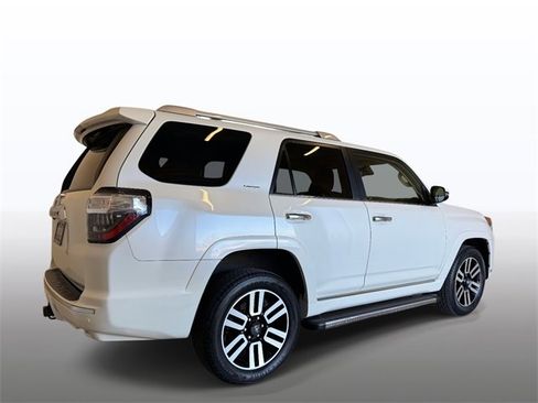 Used 2022 Toyota 4Runner Limited image 10