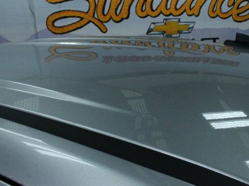 Used 2022 GMC Sierra 1500 SLE image 8