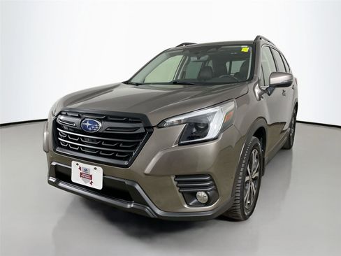 Used 2023 Subaru Forester Limited AWD/4WD image 4