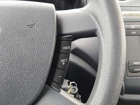 Used 2010 Ford Transit Connect XLT image 21