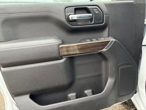 Used 2022 Chevrolet Silverado 1500 LT Trail Boss w/ Bed Protection Package image 16