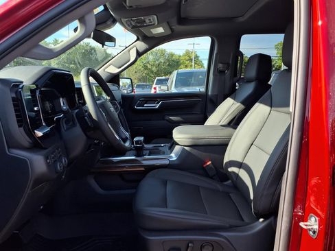 New 2026 Chevrolet Silverado 1500 LT Trail Boss w/ LT Trail Boss Premium Package AWD/4WD image 13