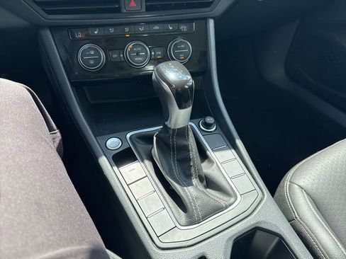 Used 2024 Volkswagen Jetta SE image 21