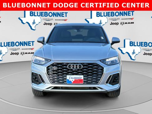 Used 2021 Audi Q5 2.0T Premium Plus w/ Premium Plus Package AWD/4WD image 2