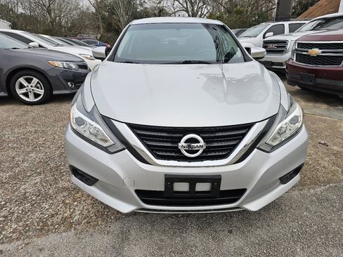 Used 2018 Nissan Altima 2.5 SL FWD image 3