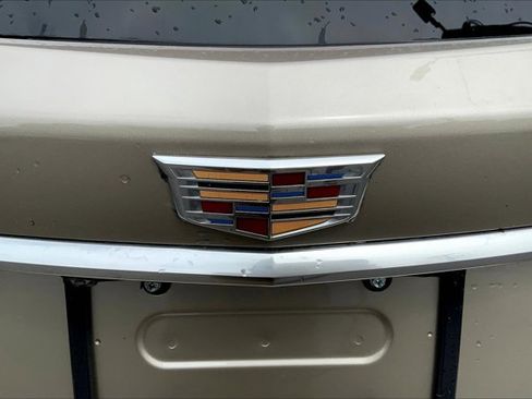 Used 2022 Cadillac XT5 Premium Luxury image 7