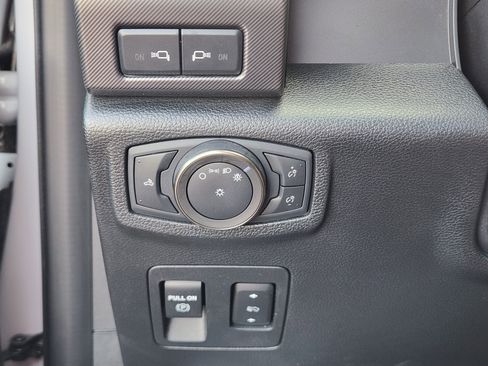 Used 2020 Ford F150 Raptor w/ Equipment Group 802A Luxury image 24