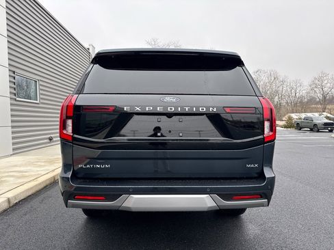 New 2026 Ford Expedition Max Platinum image 8
