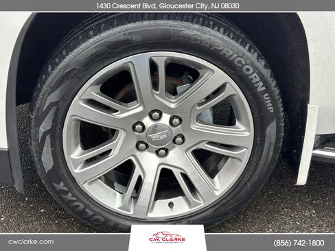 Used 2017 Cadillac Escalade Premium Luxury image 33