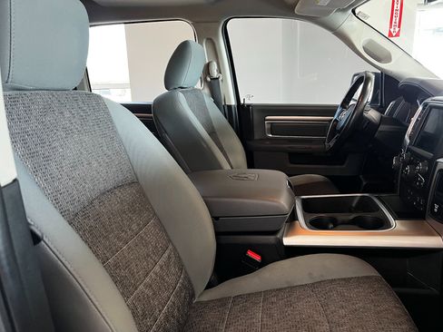 Used 2018 RAM 1500 Big Horn AWD/4WD image 29
