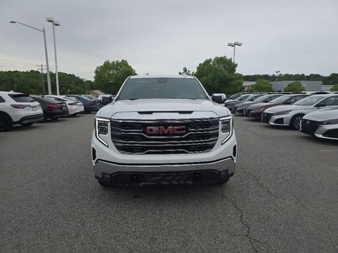 Used 2025 GMC Sierra 1500 SLT RWD image 8
