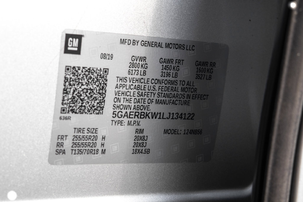 Used 2020 Buick Enclave Essence w/ Sound and Sites Package FWD image 38