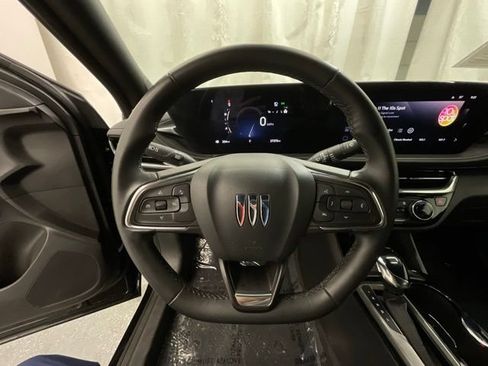 Used 2025 Buick Envista Sport Touring FWD image 11