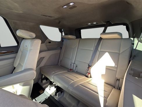 Used 2021 Cadillac Escalade Sport Platinum image 54