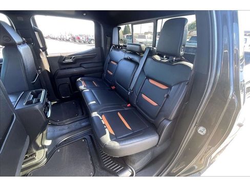 Used 2022 GMC Sierra 1500 AT4 w/ Technology Package AWD/4WD image 26