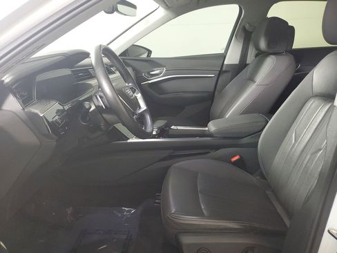 Certified 2021 Audi e-tron Premium Plus w/ Premium Plus Package image 2