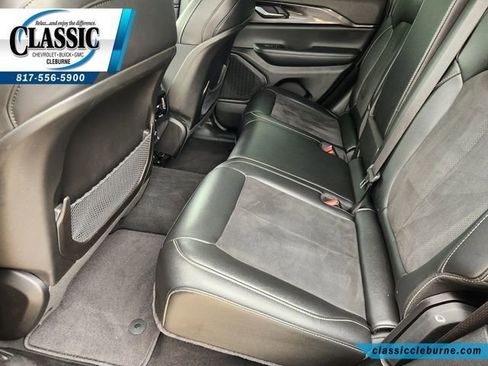 Used 2023 Jeep Grand Cherokee Altitude AWD/4WD image 29