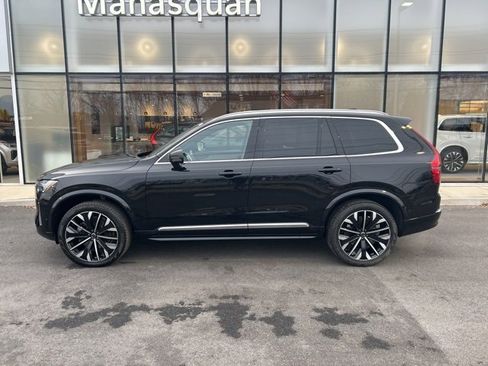 Used 2025 Volvo XC90 B5 Plus image 2