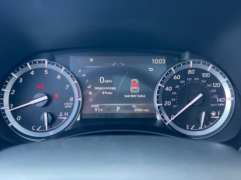 Used 2022 Toyota Highlander XLE FWD image 25