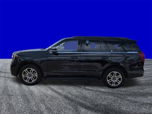 Certified 2025 Ford Expedition Active AWD/4WD image 7