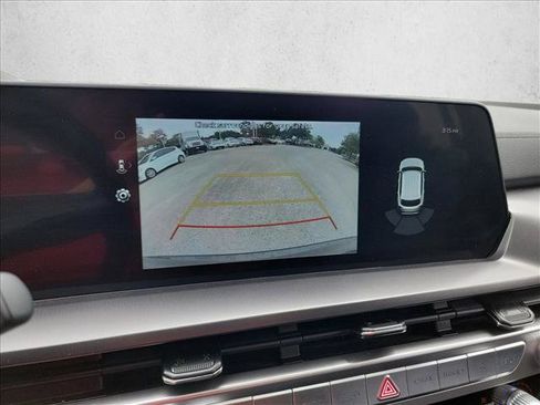Used 2025 Kia Telluride S FWD image 23