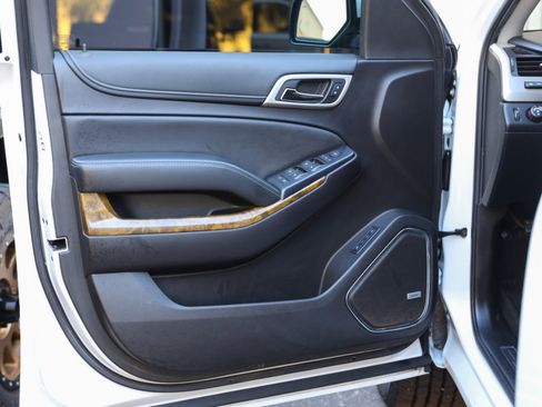 Used 2016 GMC Yukon XL Denali w/ Open Road Package image 22