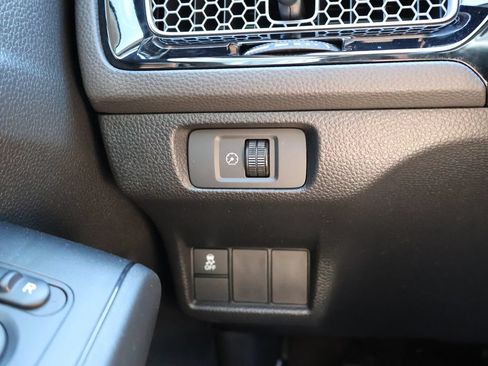 Used 2025 Honda Civic LX image 29