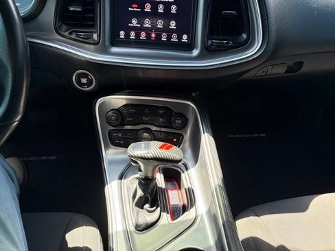 Used 2019 Dodge Challenger R/T RWD image 31