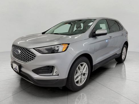 Used 2024 Ford Edge SEL w/ Convenience Package image 12