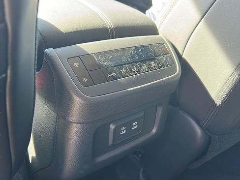 New 2026 Nissan Pathfinder SL image 25