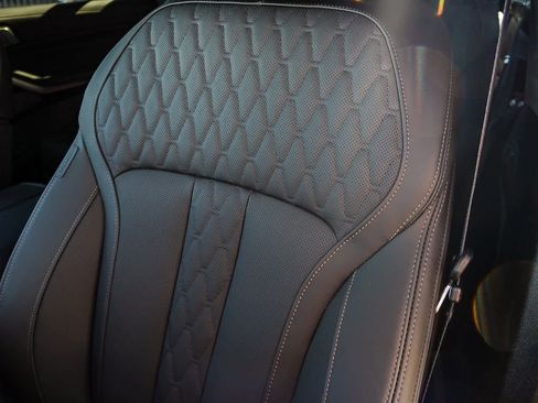 New 2026 BMW X7 M60i image 35