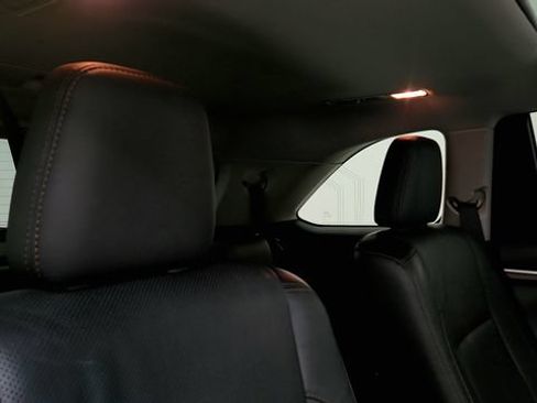 Used 2015 Toyota Highlander Limited Platinum FWD image 41