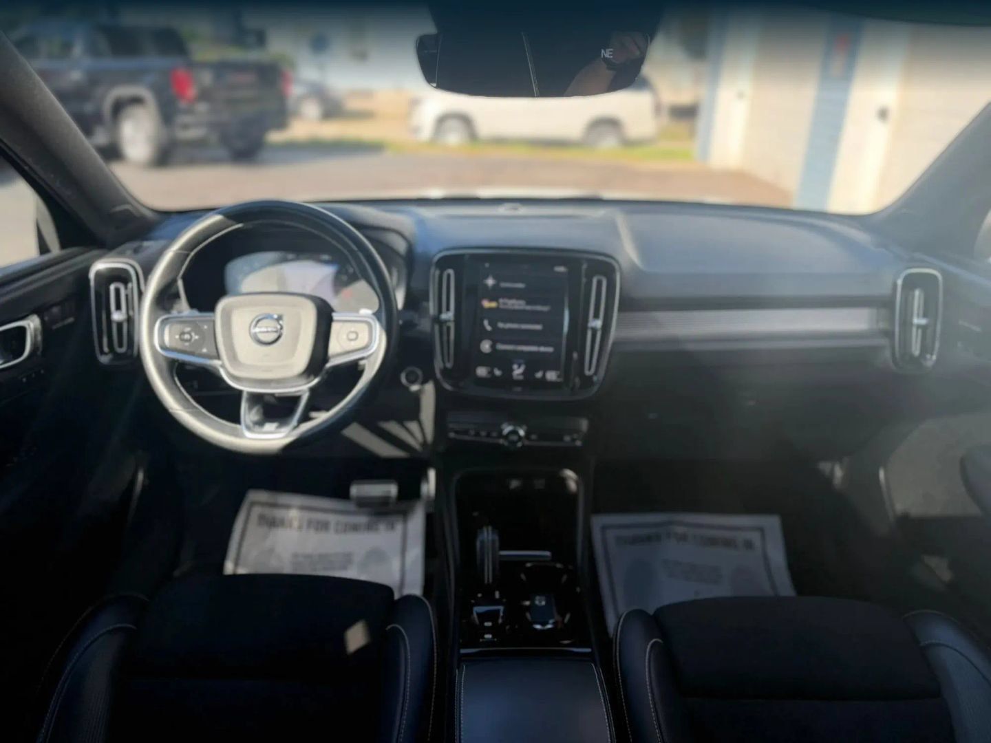 Used 2019 Volvo XC40 T5 R-Design AWD/4WD image 13