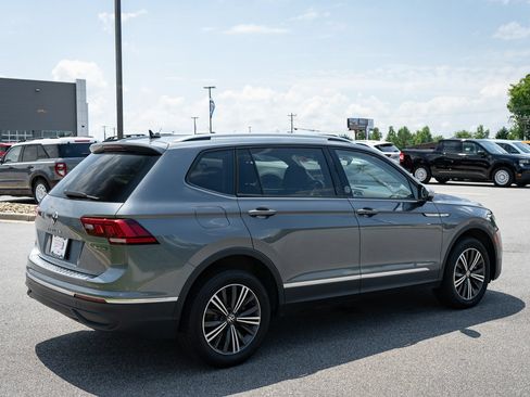 Used 2024 Volkswagen Tiguan Wolfsburg Edition AWD/4WD image 10