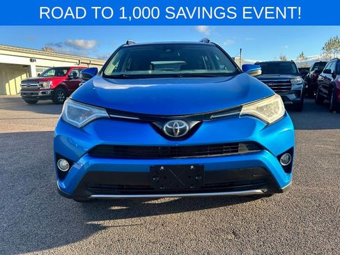 Used 2017 Toyota RAV4 XLE image 9