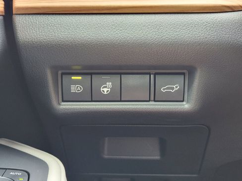 Used 2025 Toyota Grand Highlander AWD image 25