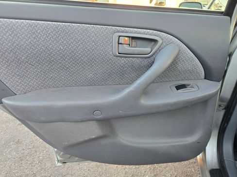 Used 2000 Toyota Camry LE image 12