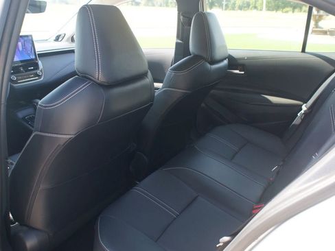 Used 2025 Toyota Corolla XLE FWD image 15